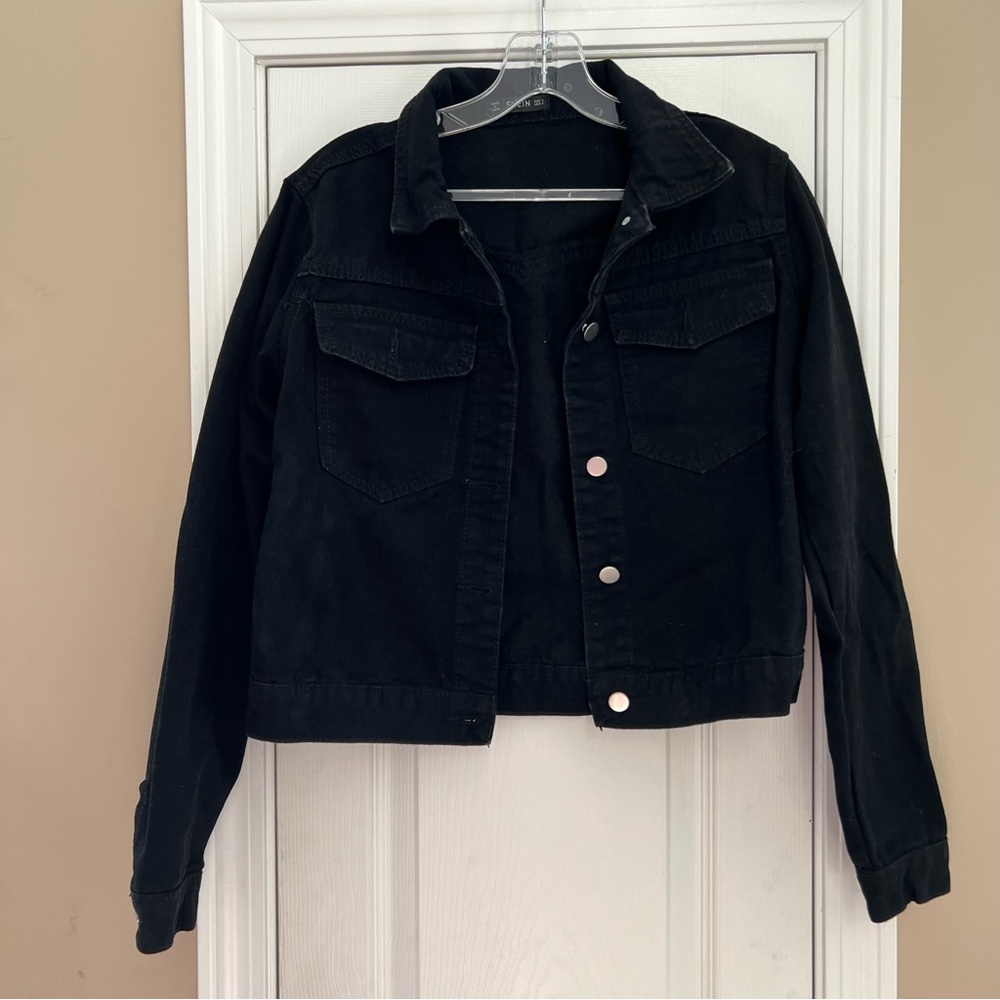 Shein Women’s Black Jean Jacket Size Small